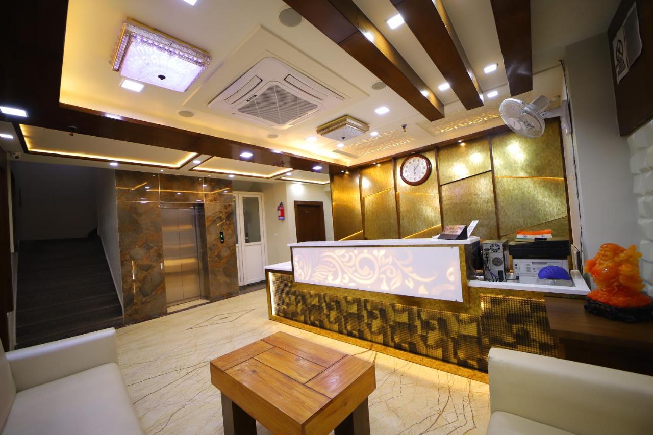 Hotel Royal Phoenix Agra  Eksteriør billede