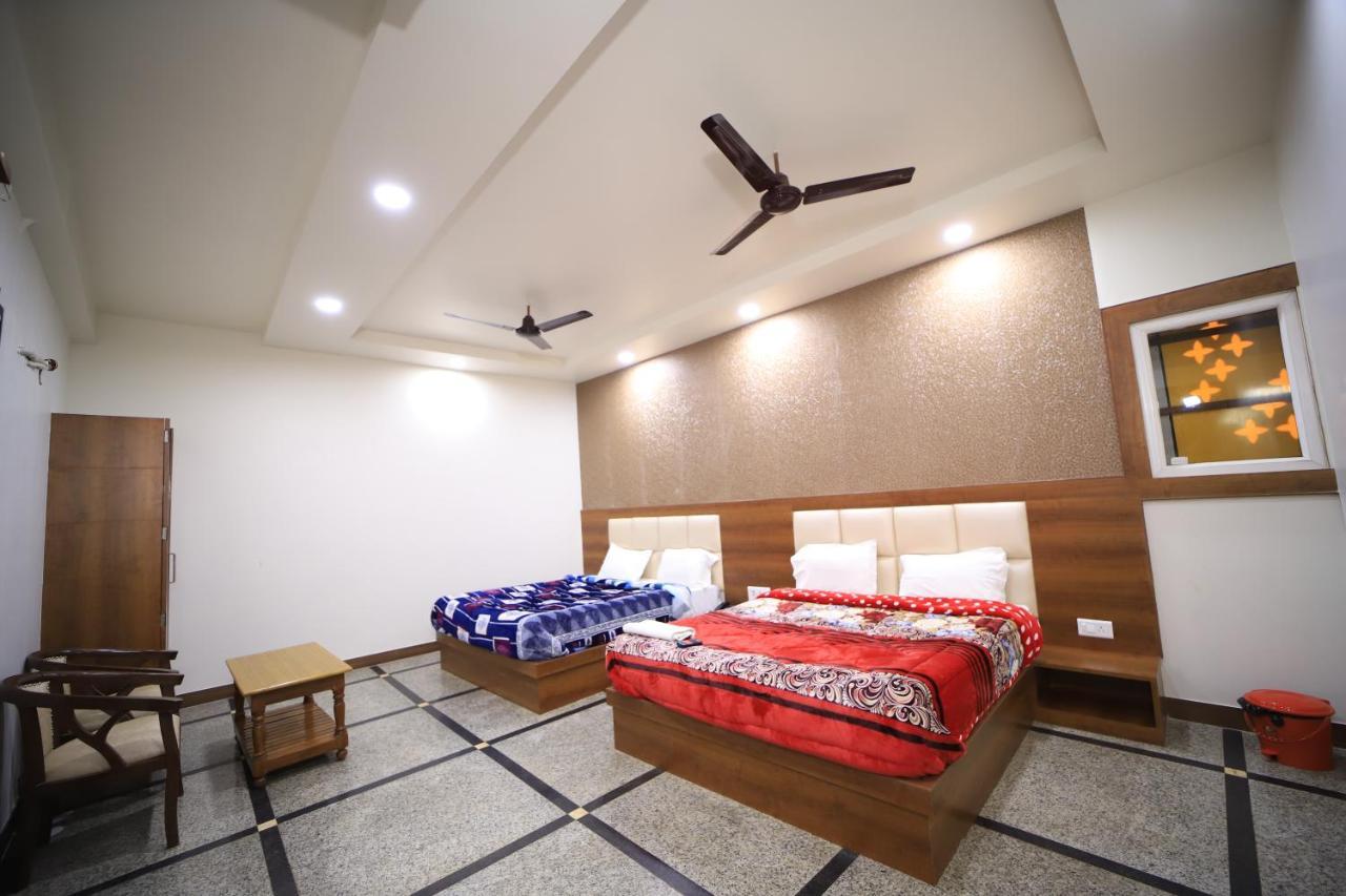 Hotel Royal Phoenix Agra  Eksteriør billede