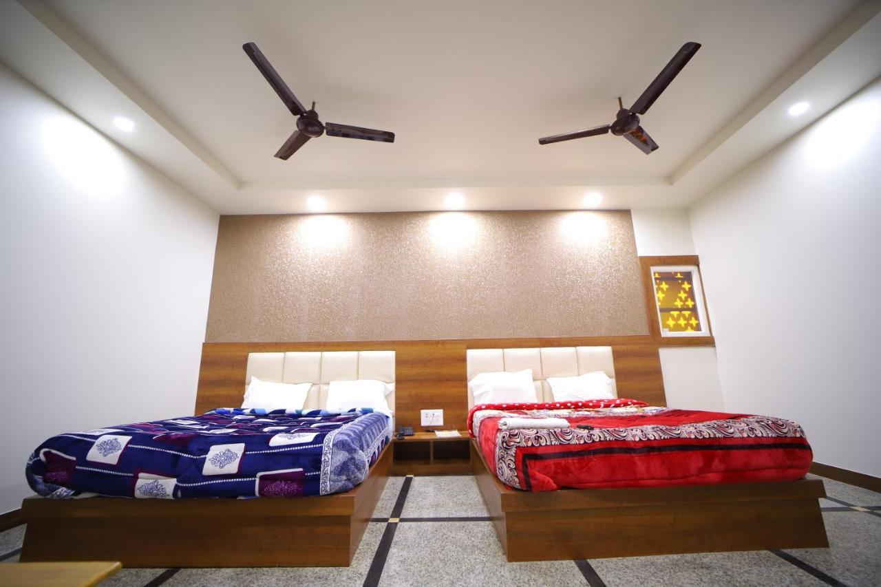 Hotel Royal Phoenix Agra  Eksteriør billede